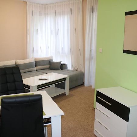 팜포로보 Winter Аpartments Gerovi 아파트 외부 사진