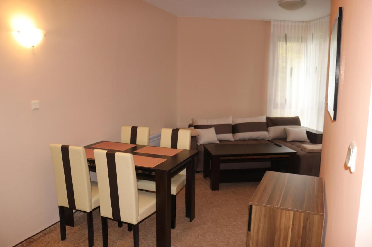 팜포로보 Winter Аpartments Gerovi 아파트 외부 사진