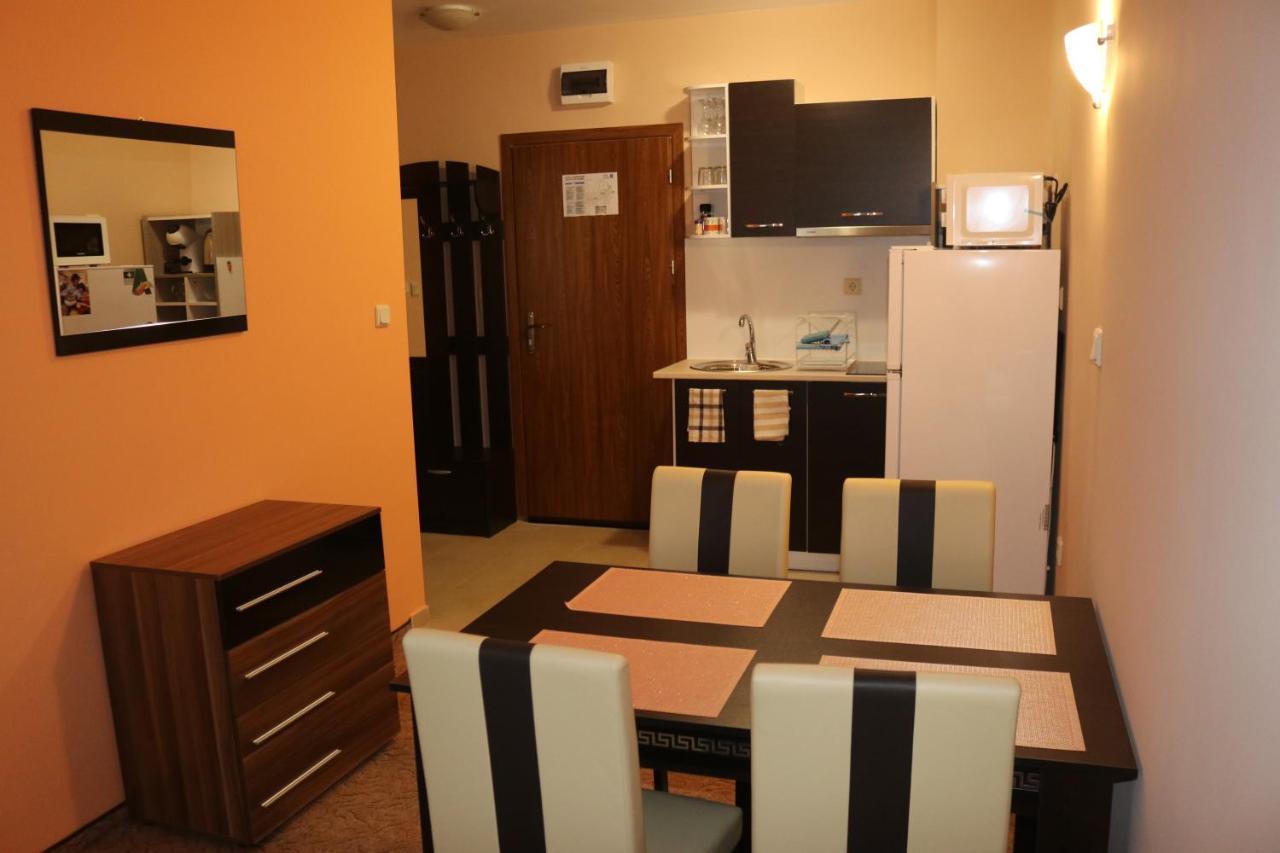 팜포로보 Winter Аpartments Gerovi 아파트 외부 사진